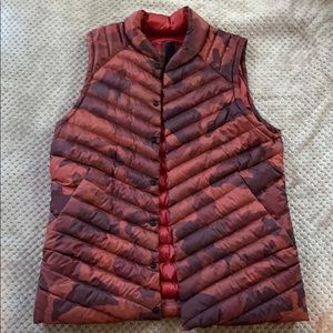 Lululemon CAMO VEST